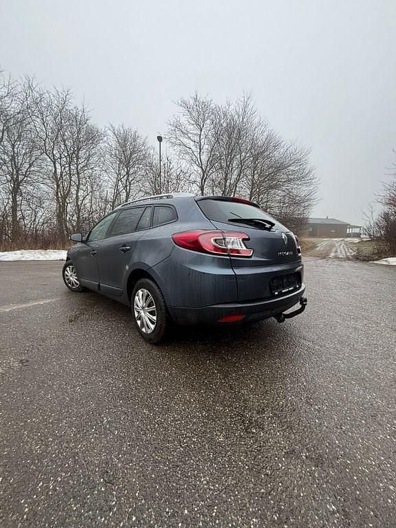 Gebraucht Renault Mégane III Bose Edition 110 PS (80 kW) 2016 Grau Limousine