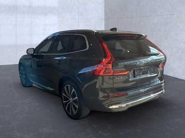 Gebraucht Volvo XC60 145 PS (106 kW) 2021 SUV
