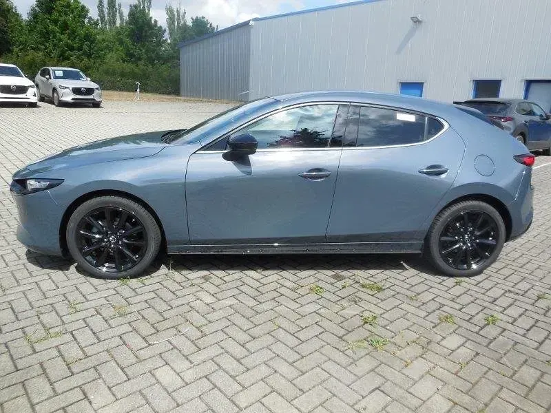 Neu Mazda 3 Homura-Line 140 PS (102 kW) 2025
