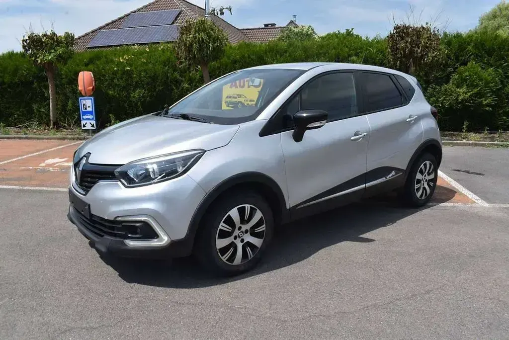 Gebraucht Renault Captur Zen 90 PS (66 kW) 2018 Silber SUV