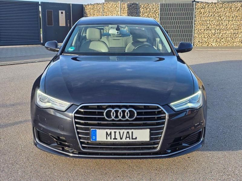Gebraucht Audi A6 Ambiente 190 PS (139 kW) 2016 Blau Limousine