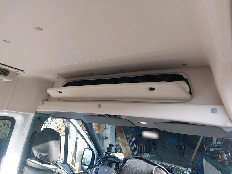 Gebraucht Ford Transit 115 PS (84 kW) 2010 Weiß Van / Kleinbus