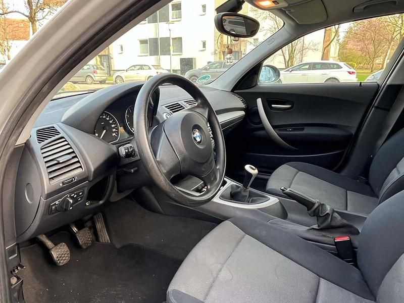 Gebraucht BMW 116 116 PS (85 kW) 2006 Andere farben Kleinwagen