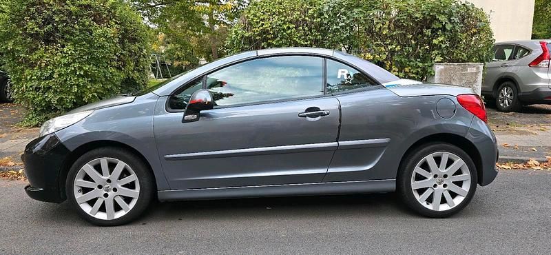 Grau Gebraucht 2009 Peugeot 207 CC Cabrio | 3.400 € (Superpreis) - Bild 1/4