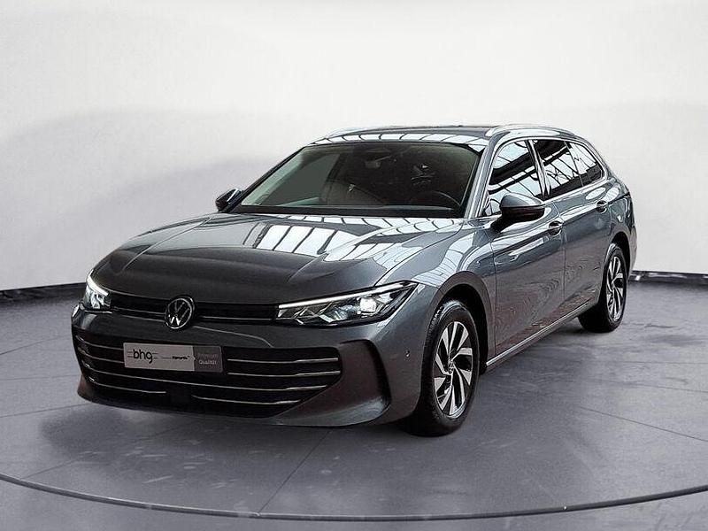 Gebraucht VW Passat Business 150 PS (110 kW) 2025 Diabasgrau metallic Kombi