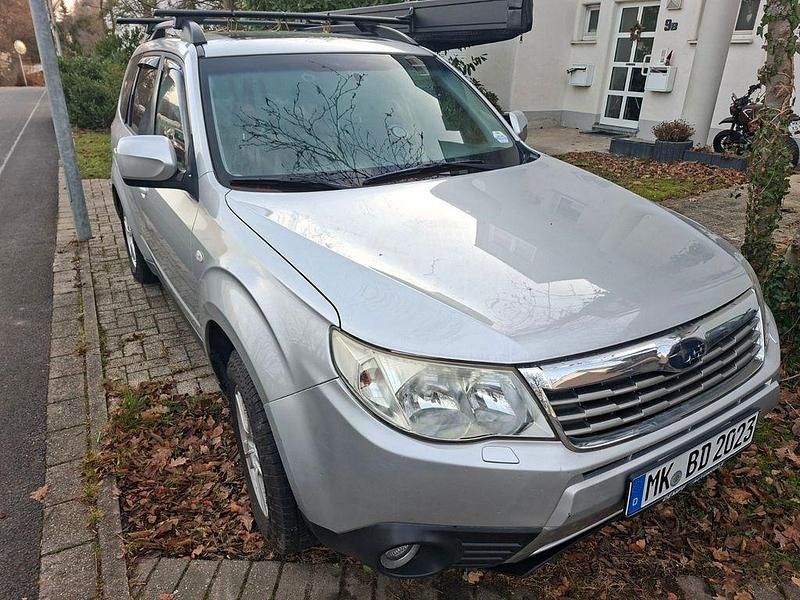 Silber Gebraucht 2008 Subaru Forester Comfort SUV | 6.450 € (Fairer Preis) - Bild 1/4