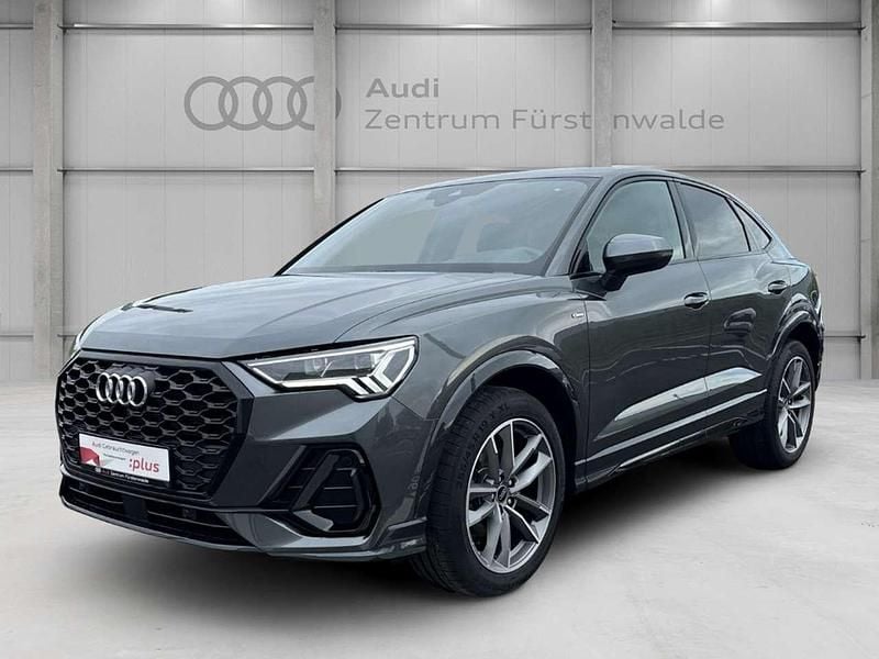 Grau Gebraucht 2025 Audi Q3 Sportback S-Line SUV | 48.450 € (Teuer) - Bild 1/4