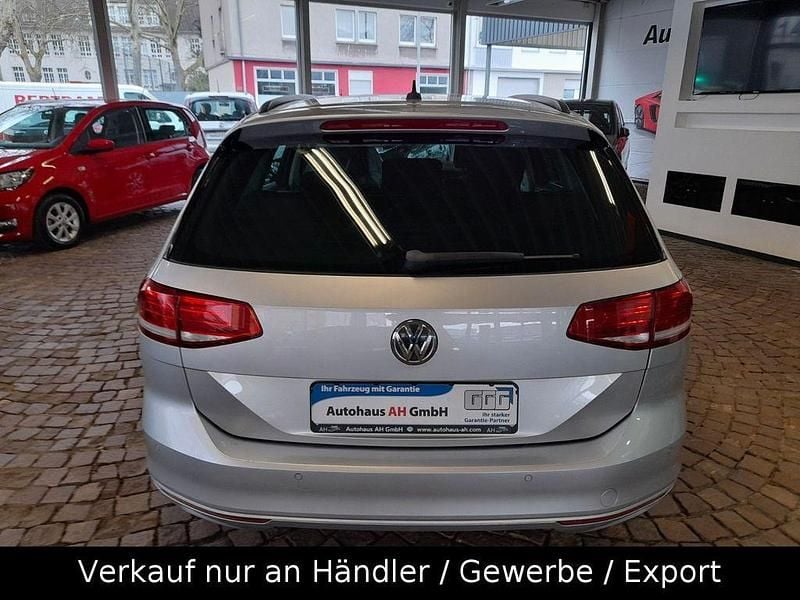 Gebraucht VW Passat Comfortline 150 PS (110 kW) 2018 Silber Kombi