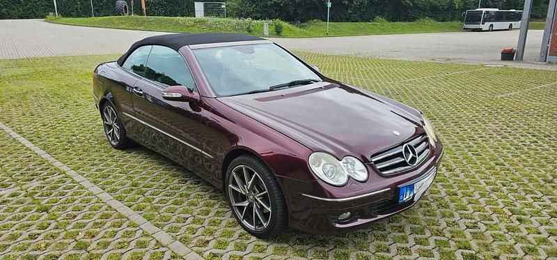 Violet Gebraucht 2008 Mercedes CLK200 Avantgarde Cabrio | 8.400 € (Fairer Preis) - Bild 1/4