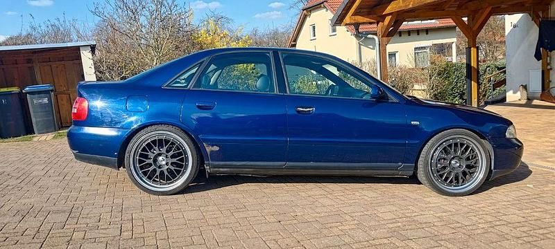 Gebraucht Audi A4 Performance 150 PS (110 kW) 2000 Blau Limousine