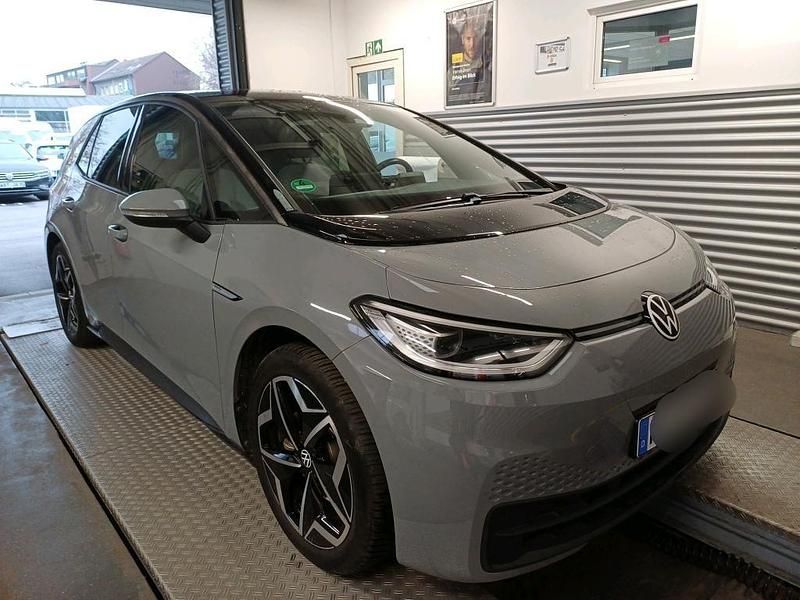 Gebraucht VW ID.3 Pro 106 kW (145 PS) 2021 Mondsteingrau Kleinwagen