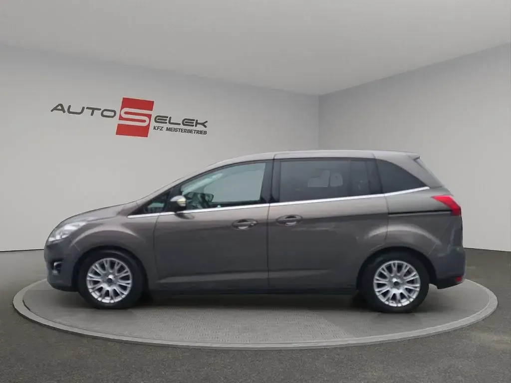 Gebraucht Ford Grand C-Max Titanium 140 PS (102 kW) 2012 Braun Van / Kleinbus