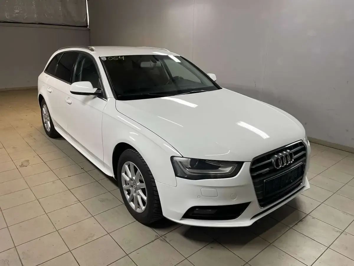 Gebraucht Audi A4 Ambiente 150 PS (110 kW) 2014 Other Kombi