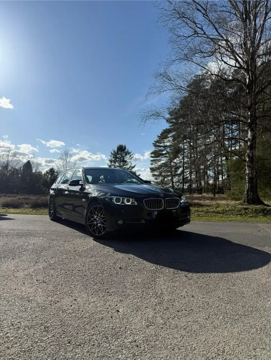 Gebraucht BMW 530 258 PS (189 kW) 2016 Schwarz Kombi