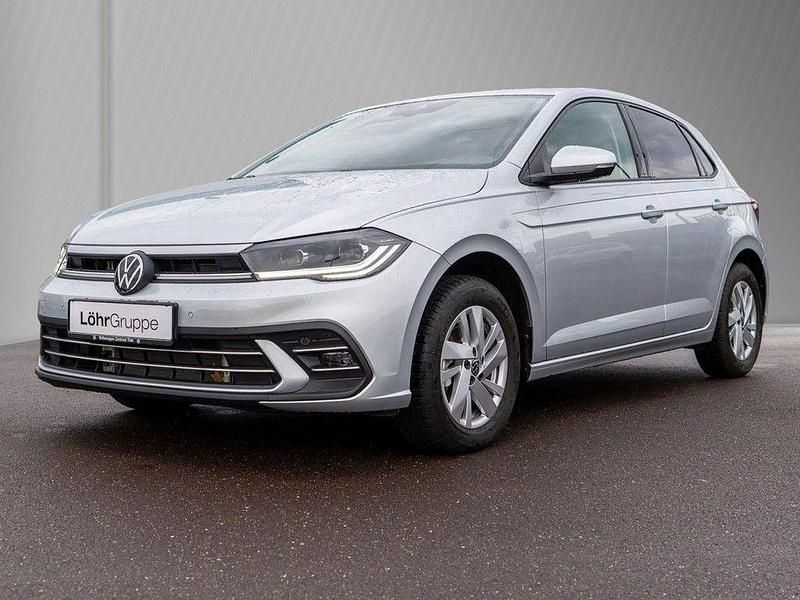 Gebraucht VW Polo Style 110 PS (80 kW) 2024 Silber Limousine