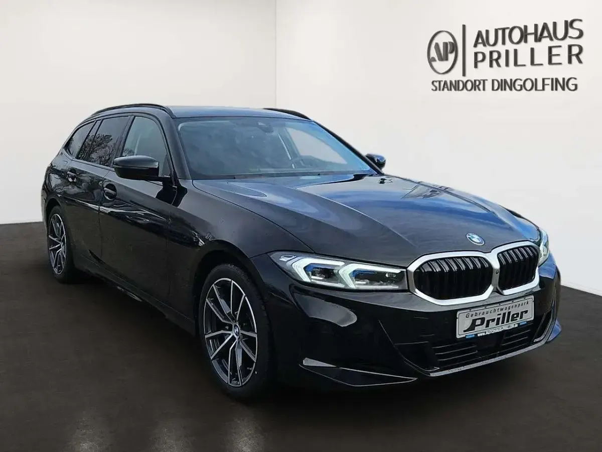 Gebraucht BMW 318 150 PS (110 kW) 2024 Schwarz Limousine