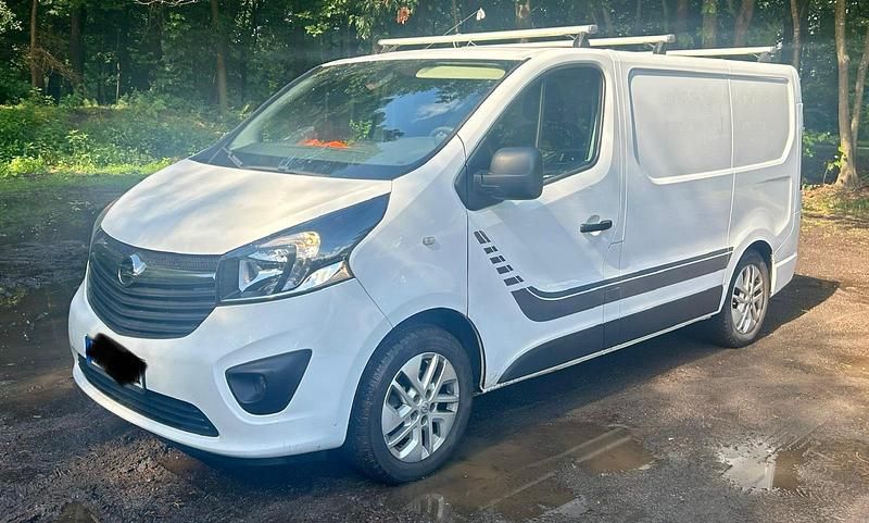 Gebraucht Opel Vivaro 145 PS (106 kW) 2016 Weiß Van / Kleinbus
