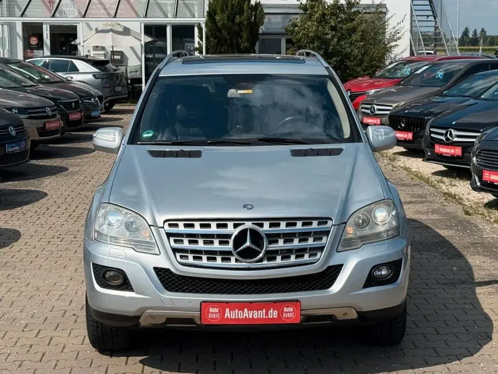 Gebraucht Mercedes ML350 224 PS (164 kW) 2009 Silber SUV