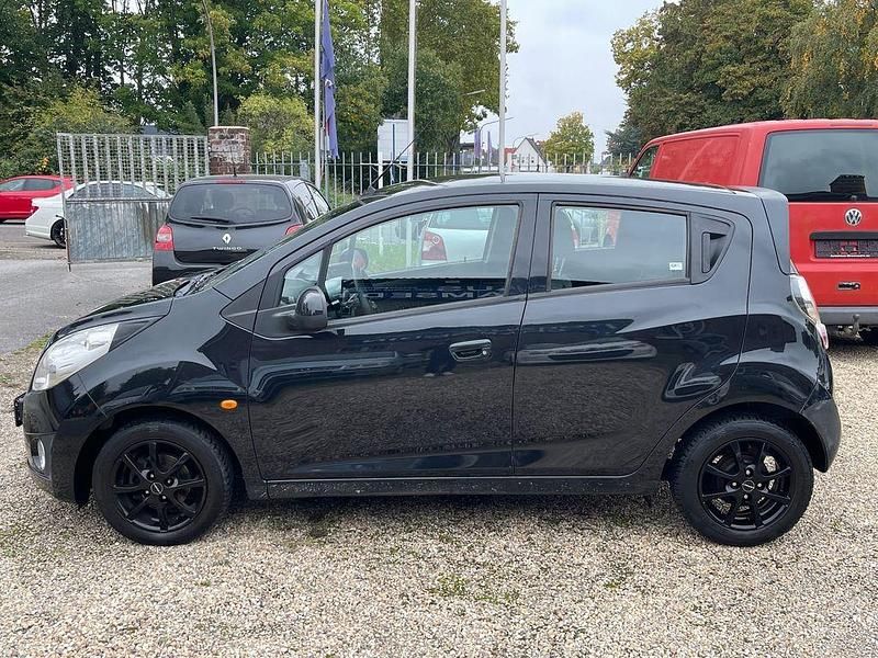 Używany Chevrolet Spark LS 68 KM (50 kW) 2010 Czarny Hatchback