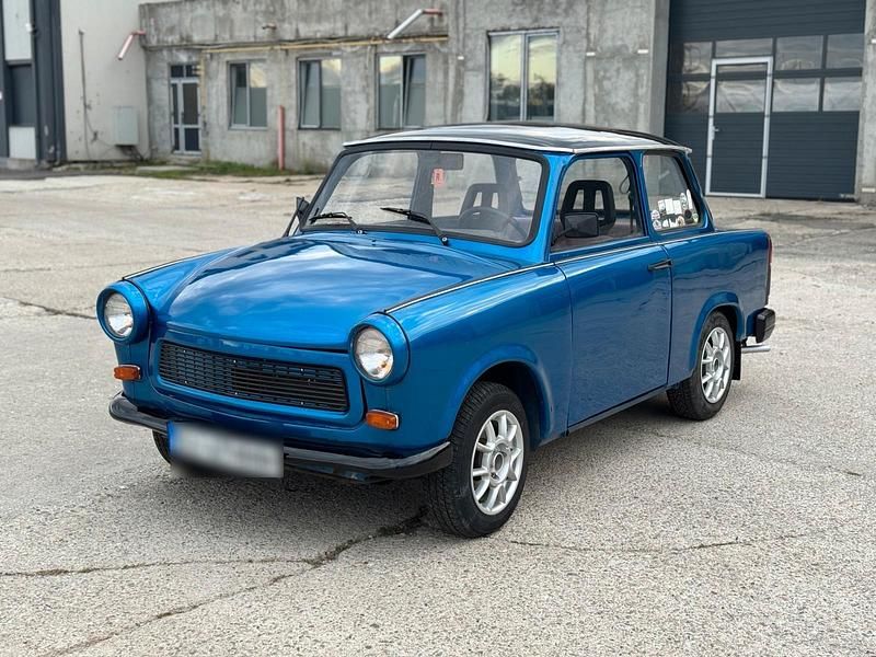 Blau Gebraucht 1990 Trabant 601 Coupé | 3.500 € - Bild 1/4