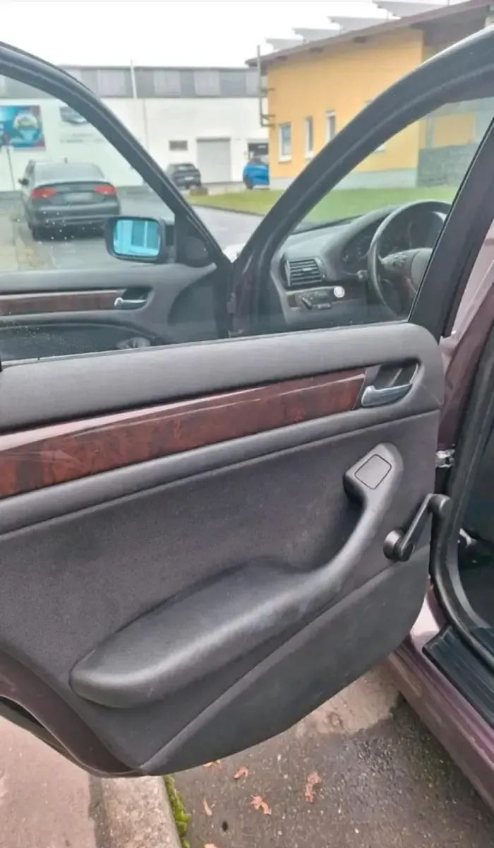 Gebraucht BMW 318 143 PS (105 kW) 2002 Violet Limousine