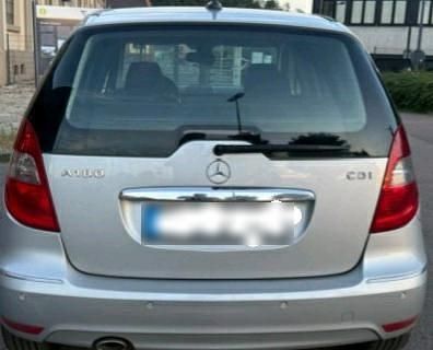 Gebraucht Mercedes A180 109 PS (80 kW) 2010 Silber Kleinwagen