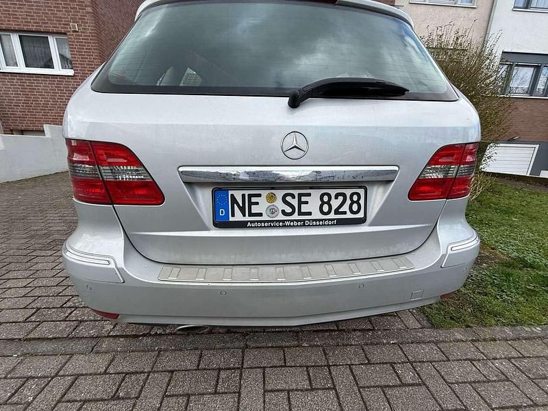 Gebraucht Mercedes B180 109 PS (80 kW) 2011 Van / Kleinbus