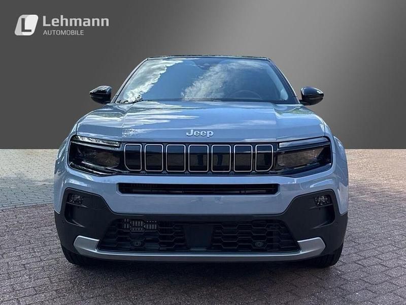 Neu Jeep Avenger EV Summit 114 kW (156 PS) 2026 Storm grey / volcano black SUV
