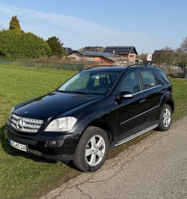 Gebraucht Mercedes ML420 306 PS (225 kW) 2007 Schwarz SUV