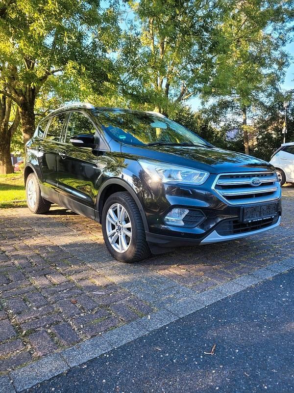 Schwarz Gebraucht 2020 Ford Kuga SUV | 11.500 € (Superpreis) - Bild 1/4