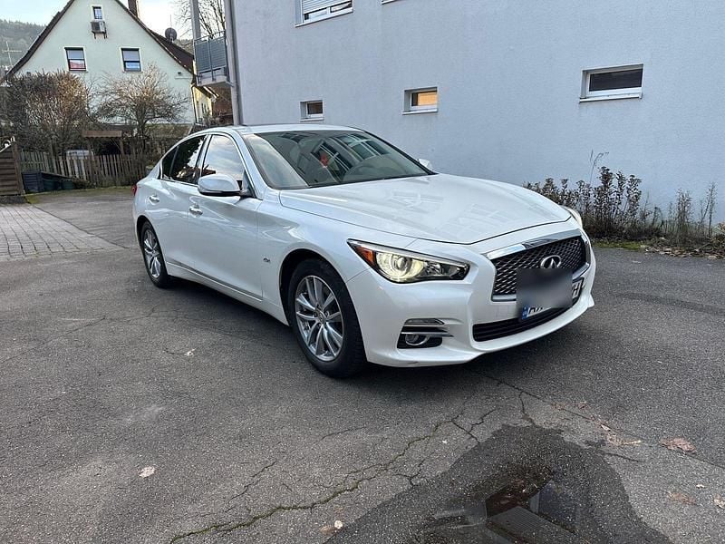 Gebraucht Infiniti Q50 211 PS (155 kW) 2016 Weiß Limousine