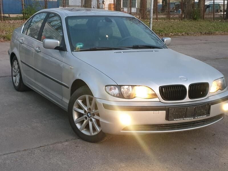 Grau Gebraucht 2004 BMW 318 Sport Line Limousine | 1.650 € (Superpreis) - Bild 1/4