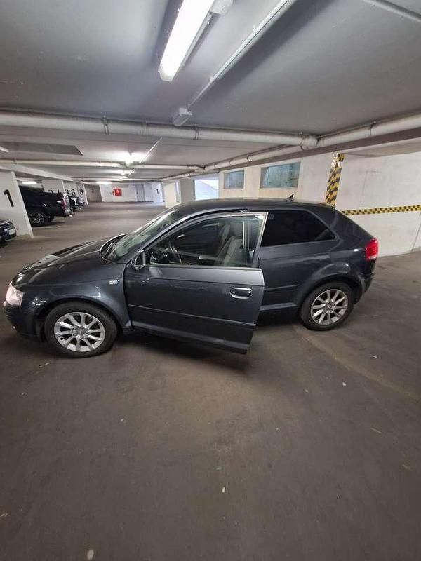 Gebraucht Audi A3 Attraction 102 PS (75 kW) 2007 Grau Limousine