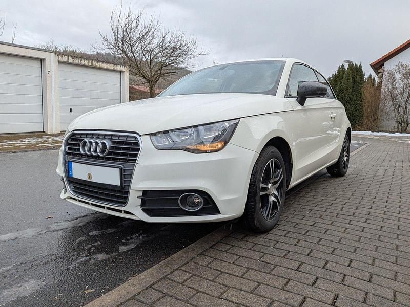 Second-hand Audi A1 Attraction 86 CP (63 kW) 2010 Alb Hatchback