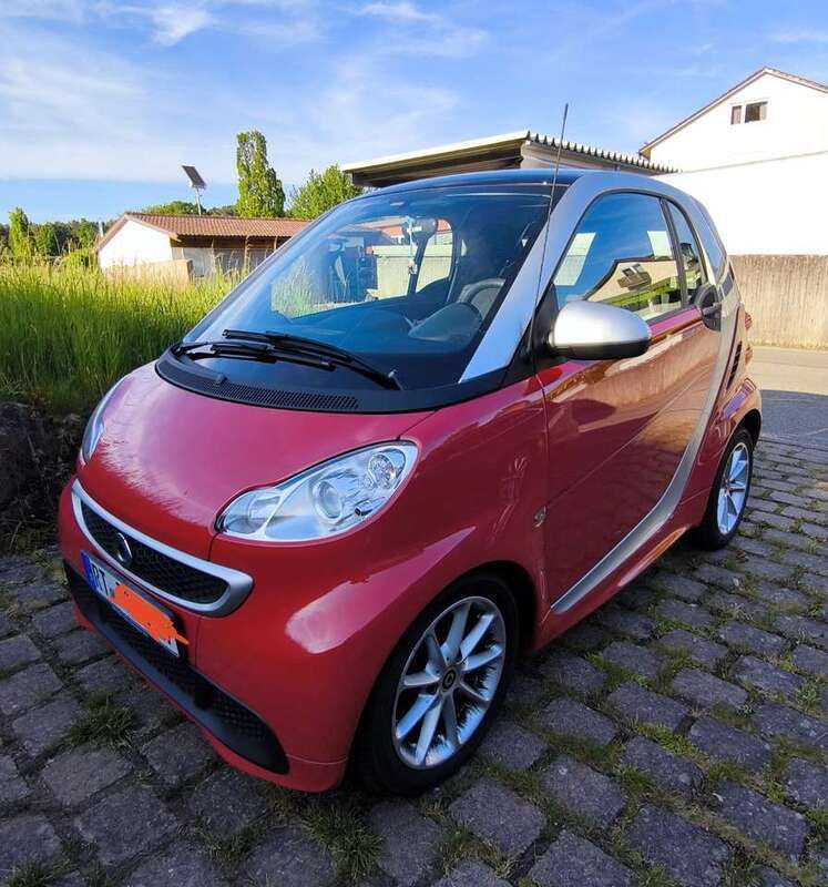 Rot Gebraucht 2013 Smart ForTwo Coupé Passion Coupé | 6.300 € (Fairer Preis) - Bild 1/4