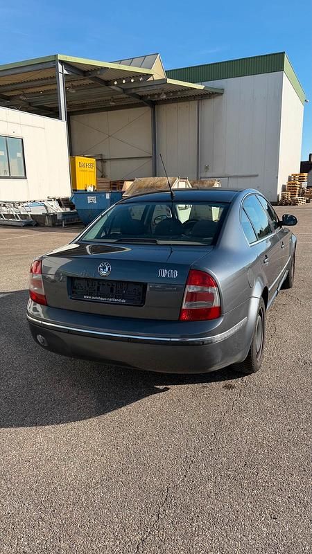 Gebraucht Skoda Superb 115 PS (84 kW) 2007 Grau Limousine