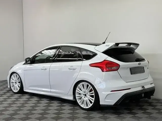 Usata Ford Focus RS 350 CV (257 kW) 2017 Bianco Berlina