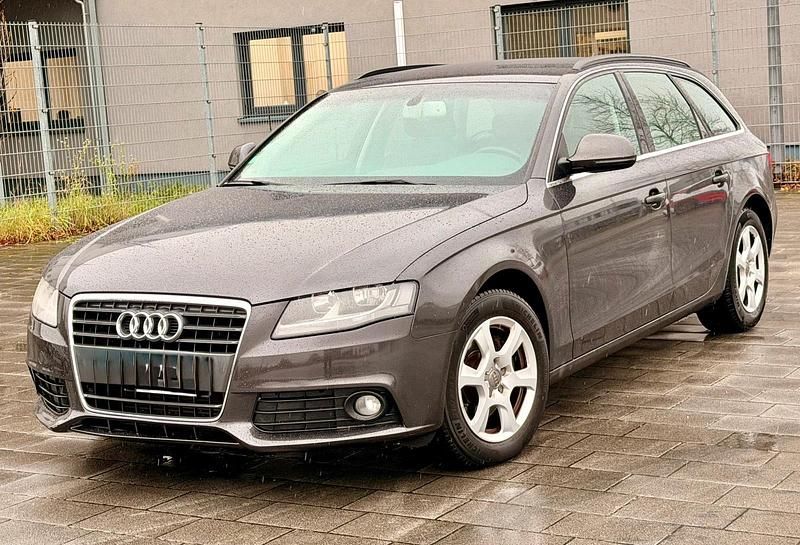 Grau Gebraucht 2008 Audi A4 Attraction Kombi | 2.990 € (Guter Preis) - Bild 1/4