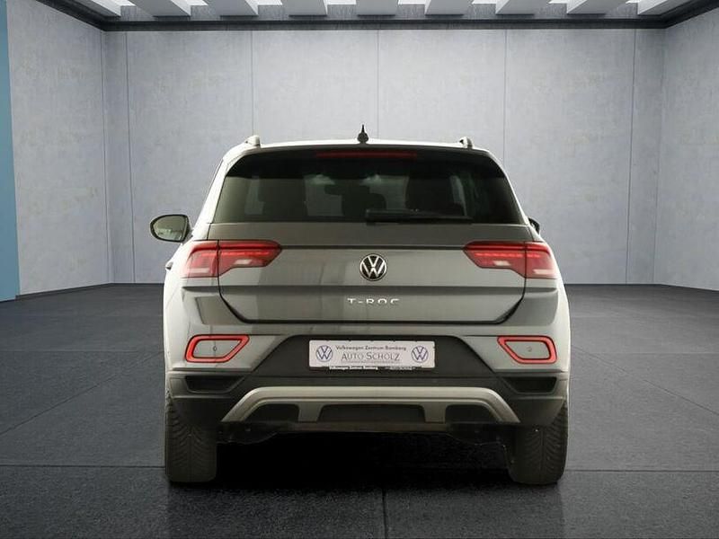 Gebraucht VW T-Roc 150 PS (110 kW) 2024 Grau SUV