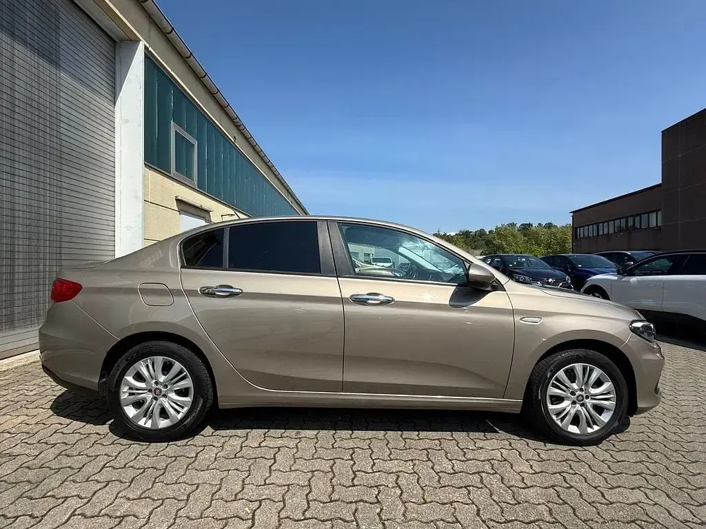 Gebraucht Fiat Tipo Pop 95 PS (69 kW) 2018 Beige Limousine