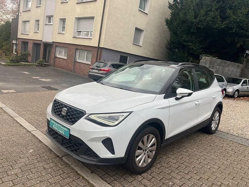 Weiß Gebraucht 2022 Seat Arona Style SUV | 11.999 € (Guter Preis) - Bild 1/4