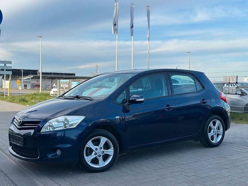 Gebraucht Toyota Auris Edition 132 PS (97 kW) 2012 Limousine