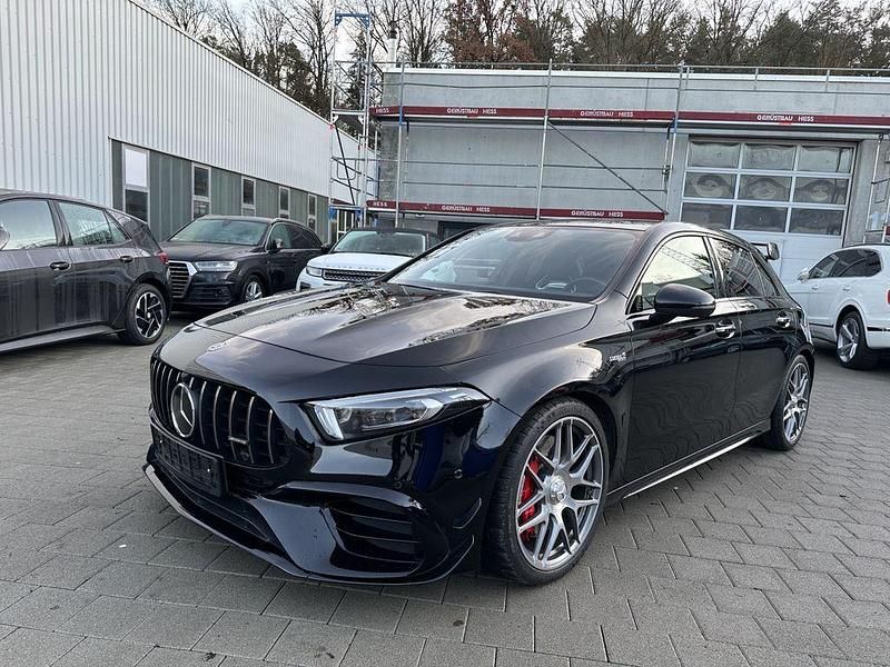 Schwarz Gebraucht 2020 Mercedes A45 AMG AMG Limousine | 39.999 € (Guter Preis) - Bild 1/4