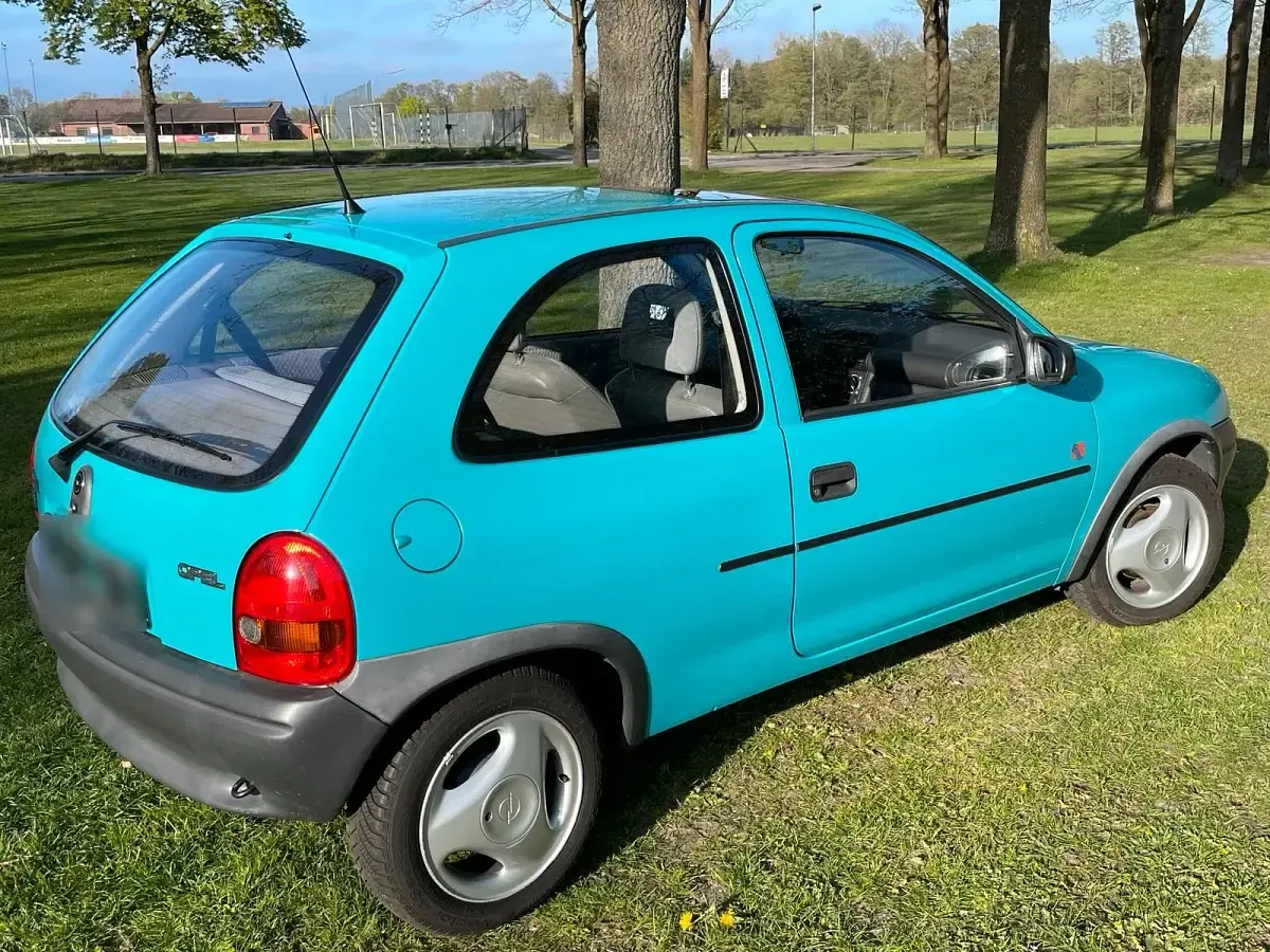 Gebraucht Opel Corsa Swing 45 PS (33 kW) 1994 Blau Kleinwagen