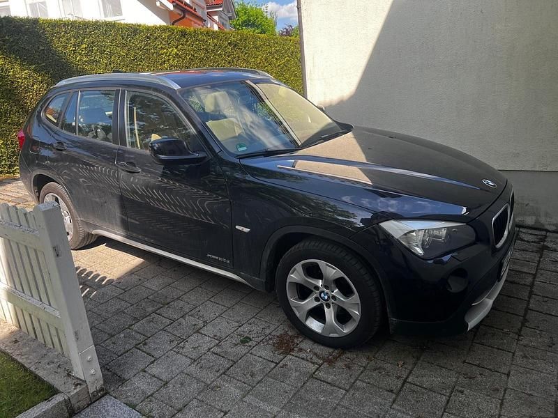 Gebraucht BMW X1 177 PS (130 kW) 2011 Schwarz SUV