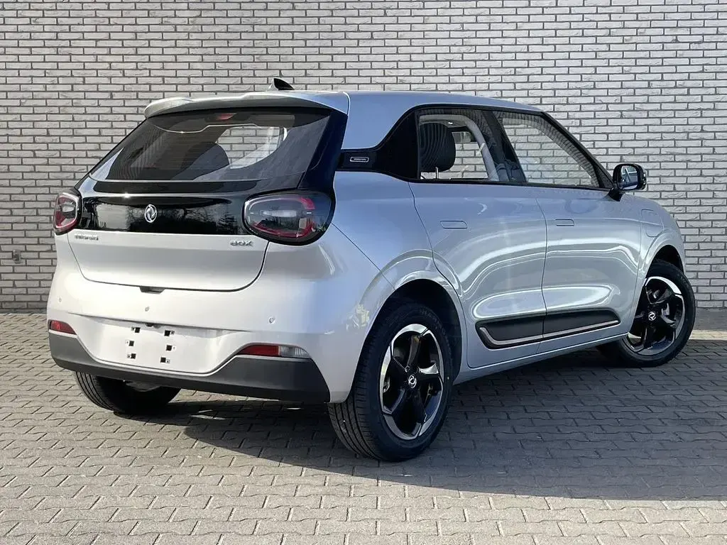 Neu DongFeng Box 69 kW (95 PS) 2026 Silber Kleinwagen