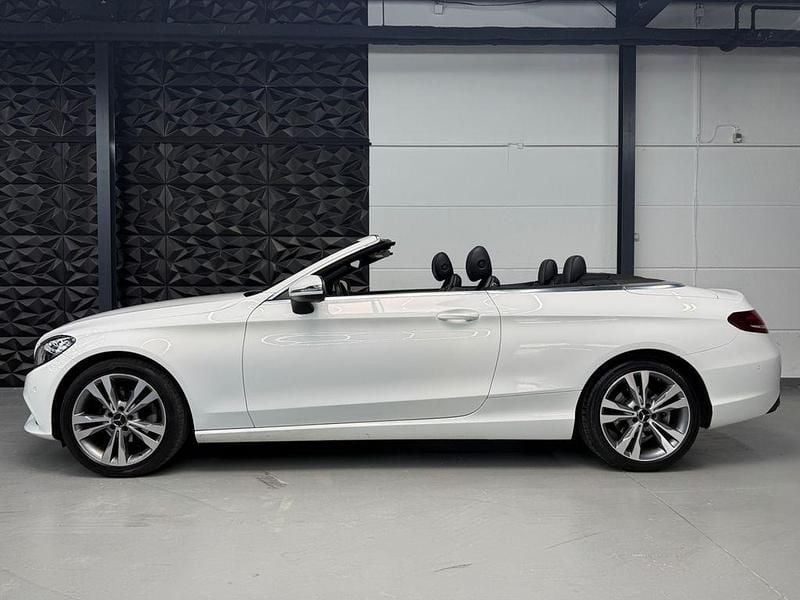 Gebraucht Mercedes C180 AMG line 156 PS (114 kW) 2017 Weiß Cabrio