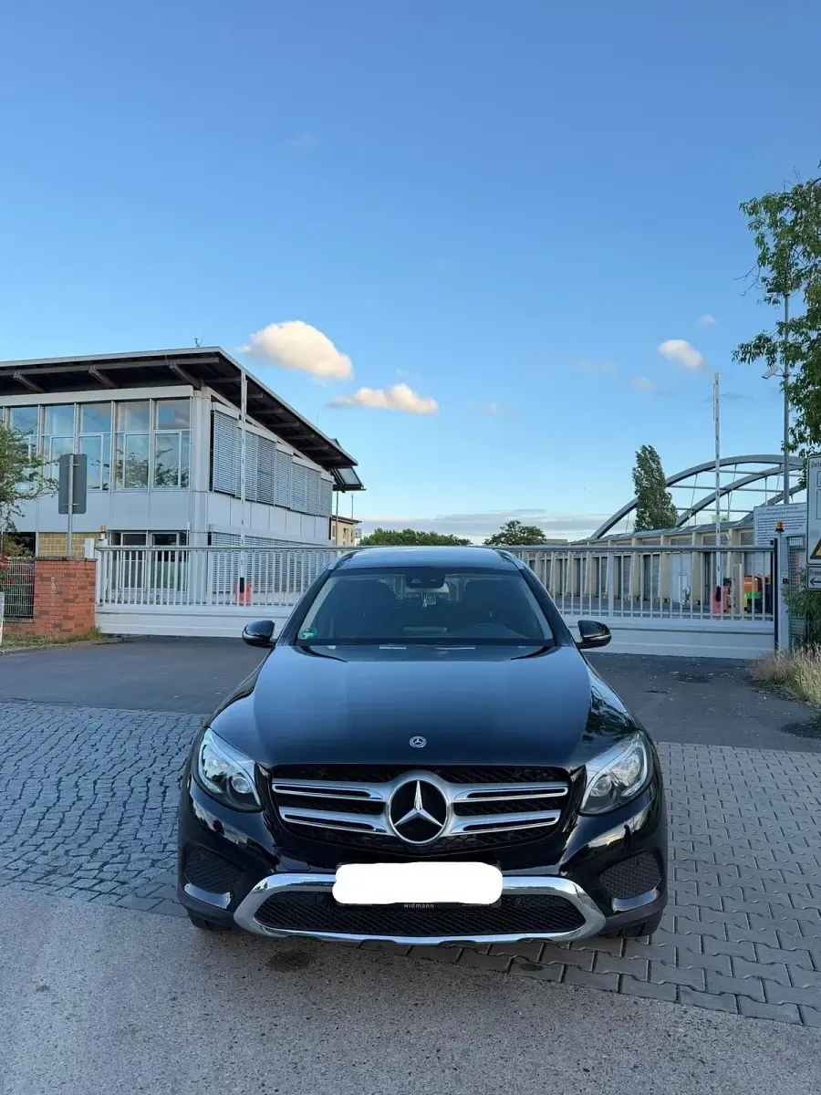 Gebraucht Mercedes GLC250 204 PS (150 kW) 2017 Schwarz SUV