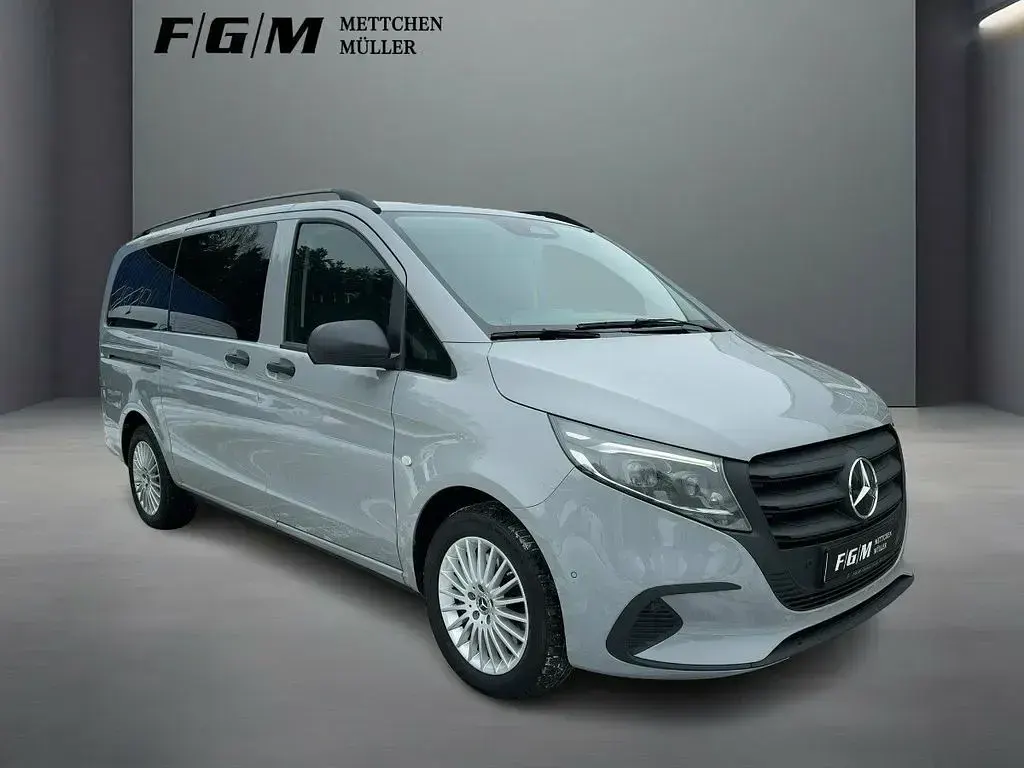 Gebraucht Mercedes Vito 190 PS (139 kW) 2024 Alpingrau Van