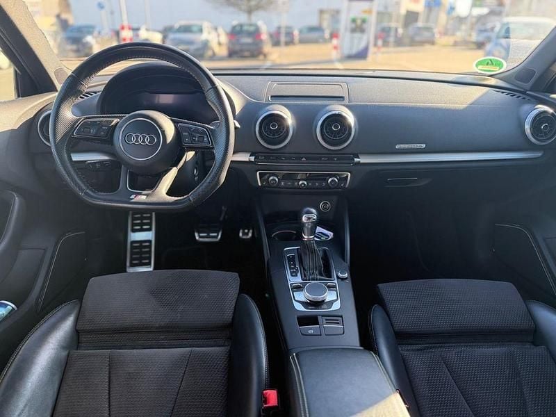 Gebraucht Audi S3 Ambiente 310 PS (228 kW) 2017 Schwarz Limousine